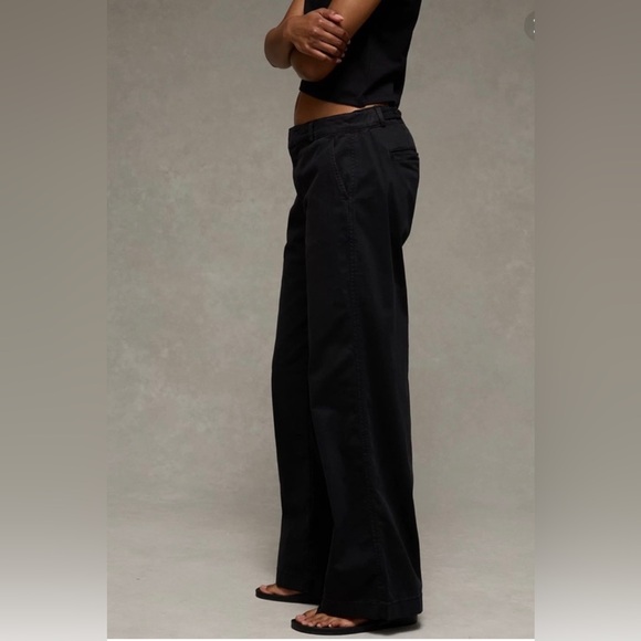 American Eagle stretch low-rise wide-leg khakis in black.Size 16. NWT - Picture 9 of 11